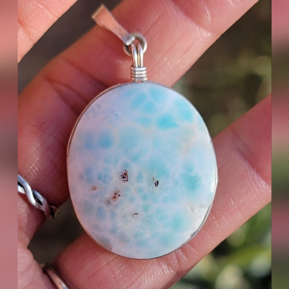 Gorgeous handmade 925 sterling silver vibrant larimar oval necklace pendant